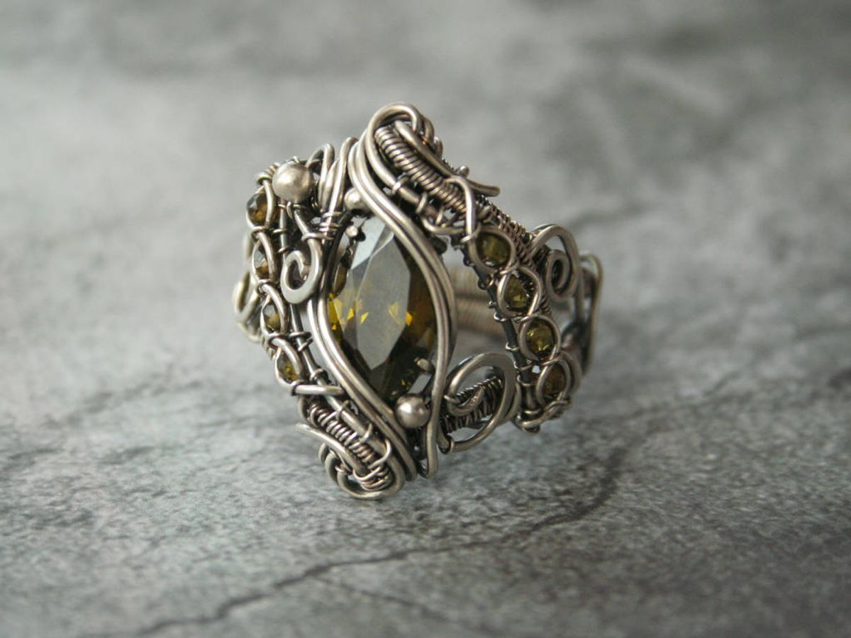 Where to Find the Best Deals on Silver Sterling Rings Online